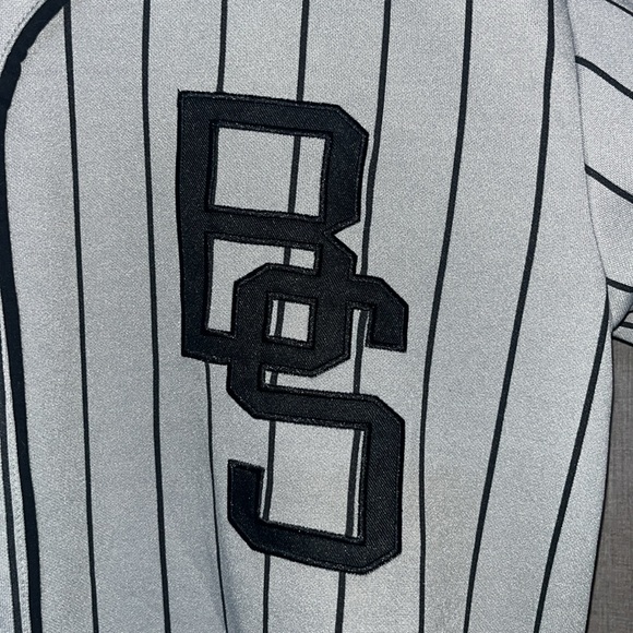 Blake Shelton 2019 Tour Jersey - Picture 2 of 5